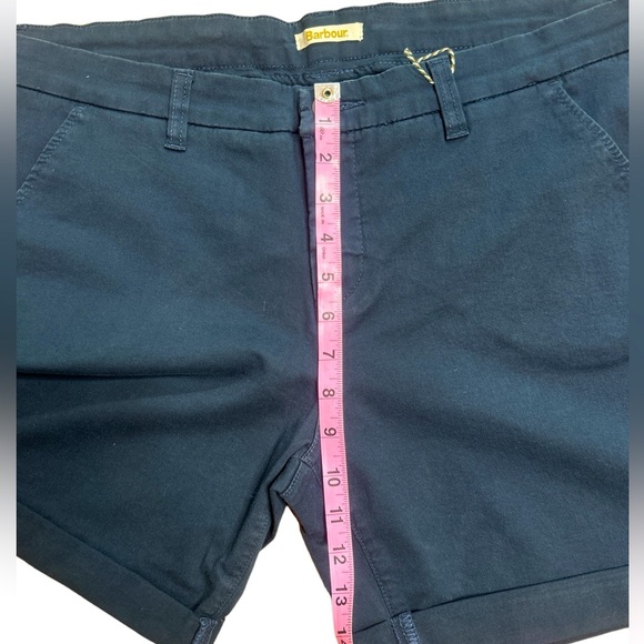 Barbour Women’s Navy Blue Essential Short Size US 14 UK 18 - Picture 3 of 7
